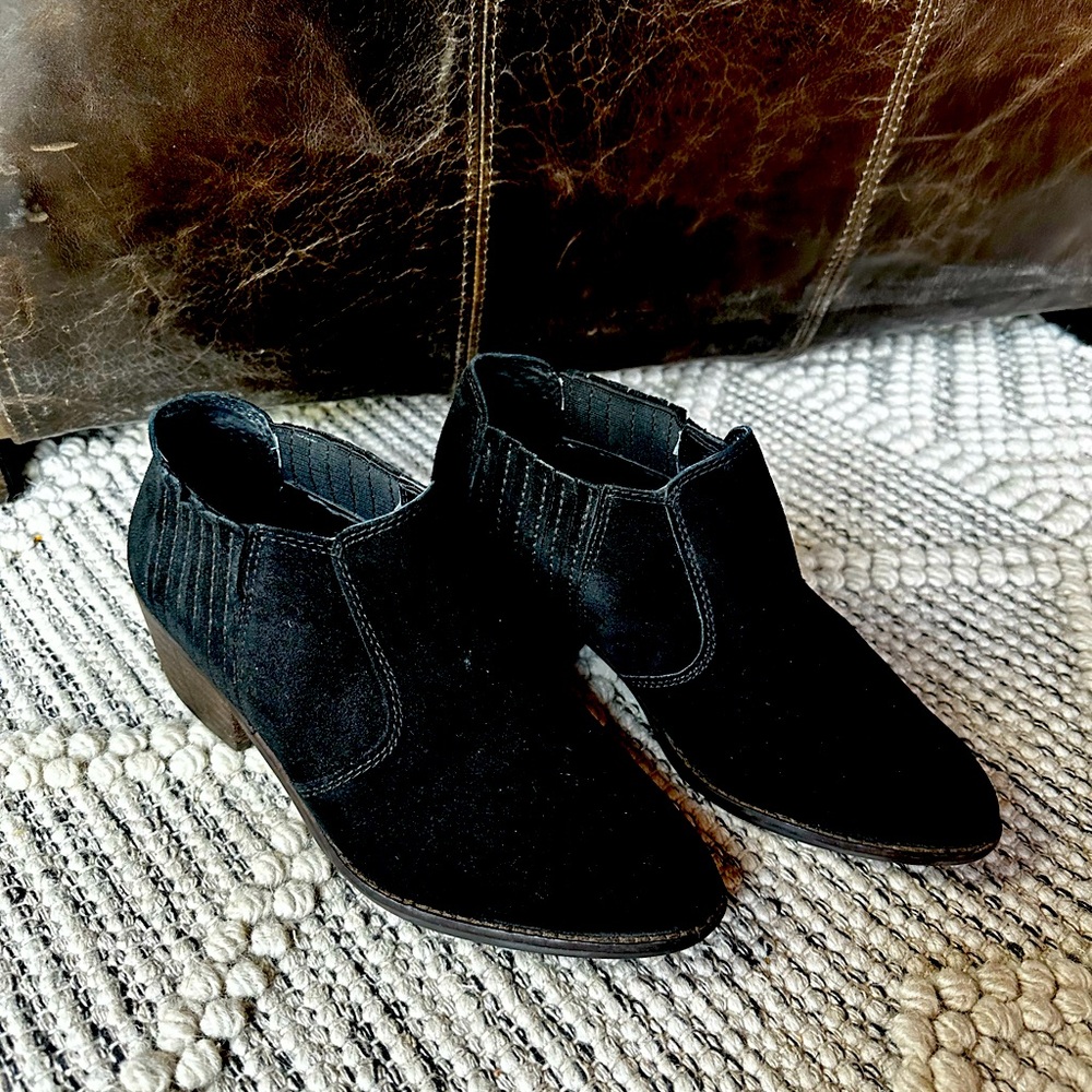 Lucky Brand black suede ankle boot